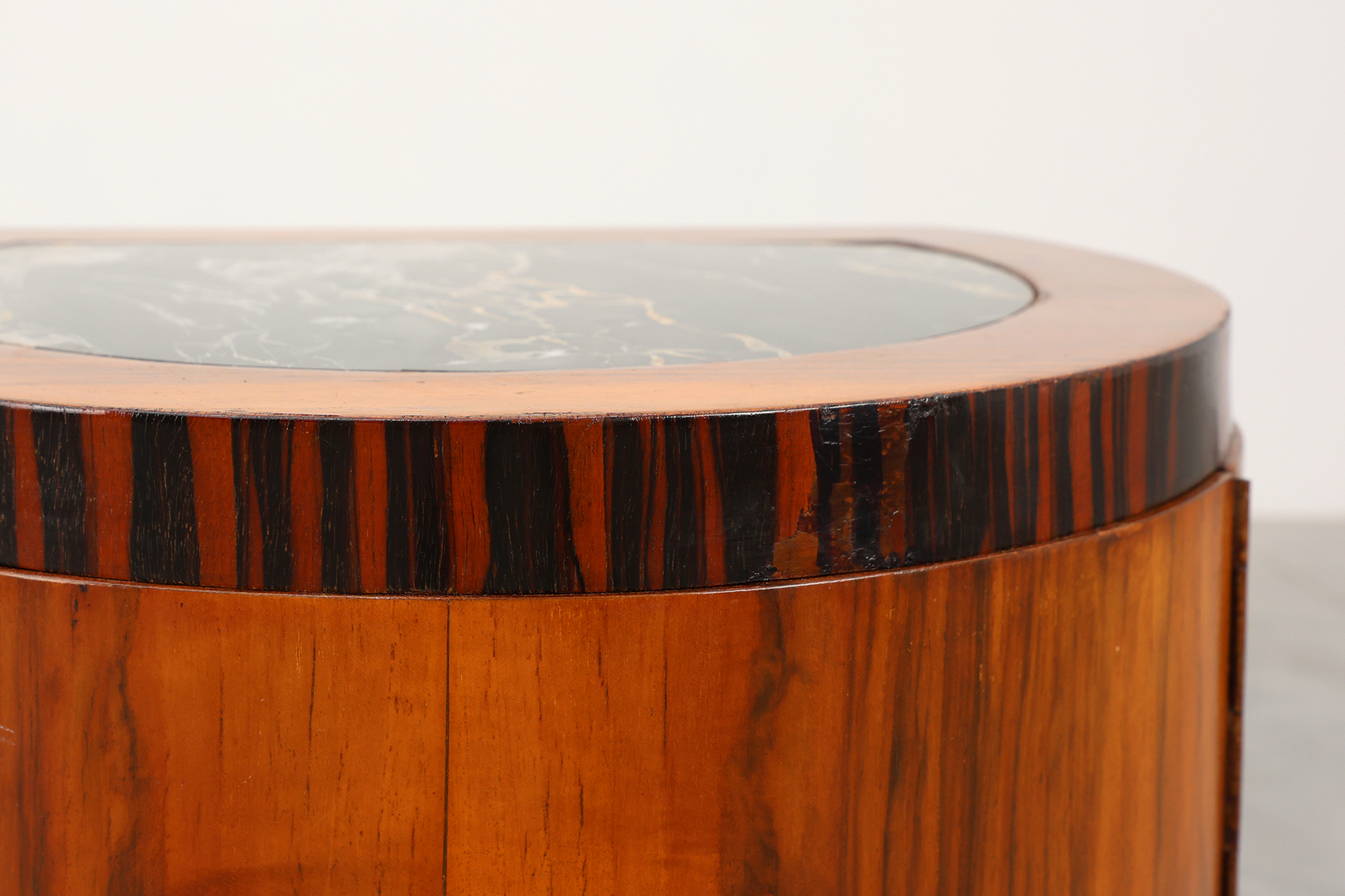 Pair walnut and marble Art Deco Nightstands, Italy 1920sthumbnail